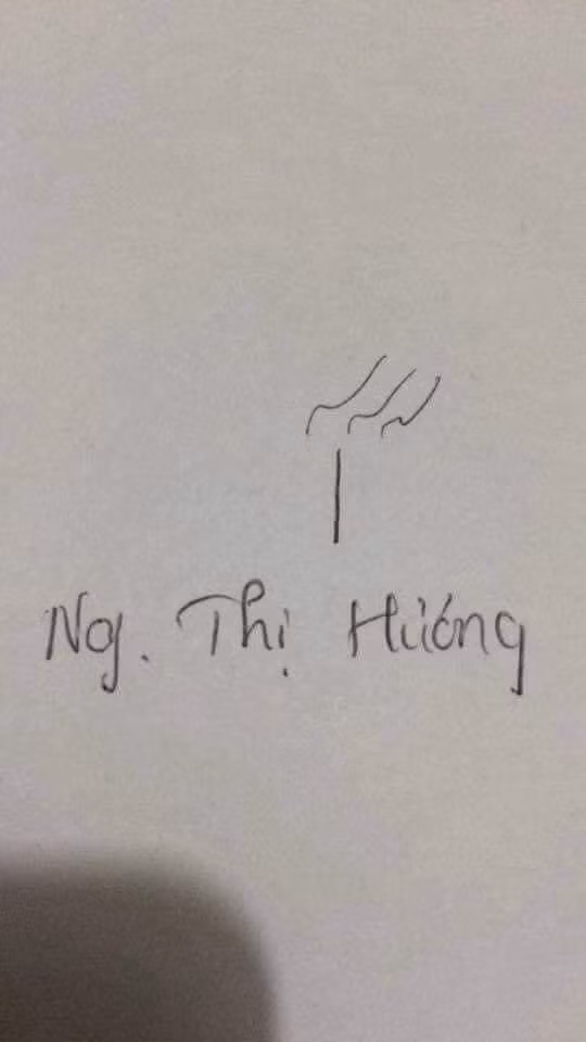 Tên là Hương nên chỉ cần tượng hình mấy nén nhang là biết tên mình.