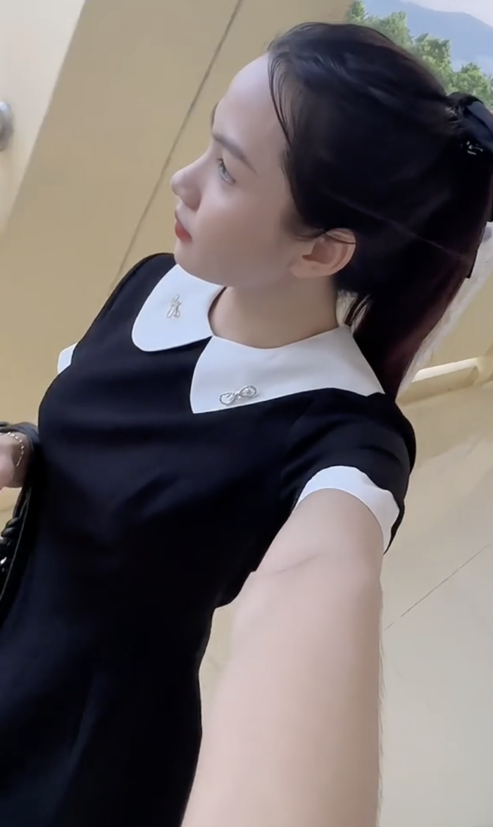 "Lương hơn 4 triệu mà cứ thích mua quần áo, thay đổi mỗi ngày thì sao?" - cô giáo Vẹn từng viết trên trang cá nhân về sở thích của mình.