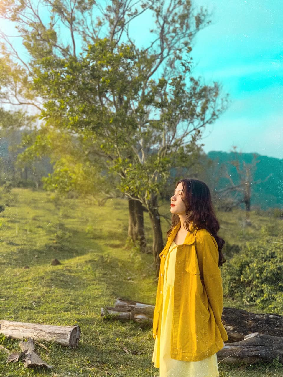 "Việc ăn mặc là quyền lợi tuyệt vời nhất của phụ nữ, dù ở đâu đi chăng nữa, chỉ cần phù hợp thì bạn sẽ trở thành tâm điểm được nhiều người yêu thích" . Ảnh: Vẹn