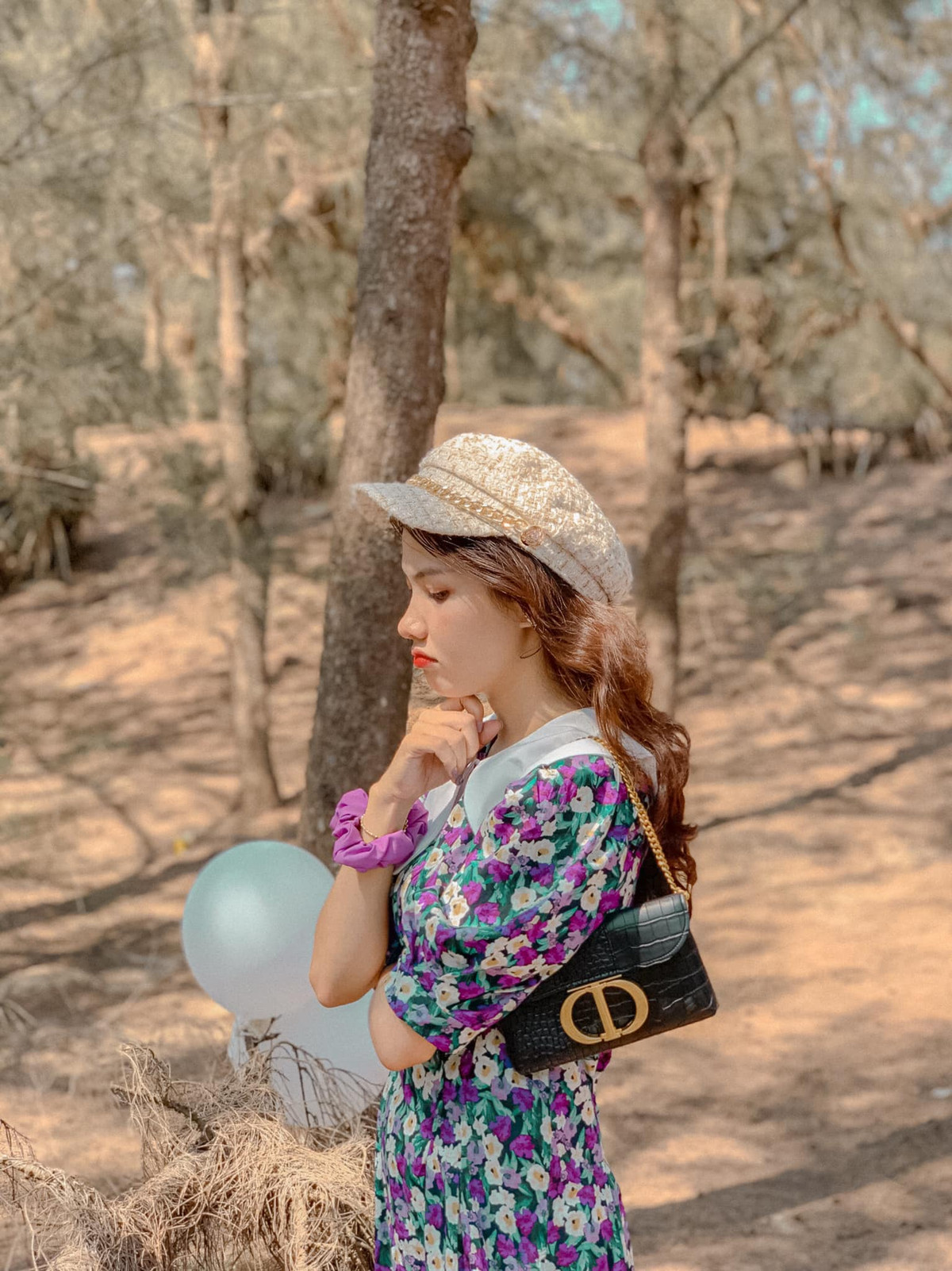 Thời buổi hiện đại, việc ăn mặc để trở nên xinh đẹp một chút như cô giáo cũng là cách hay để thu hút sự chú ý của học trò, tạo thêm động lực cho các em trong việc học tập và tiếp thu kiến thức.