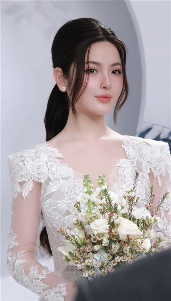 Hiện tại Chu Thanh Huyền đang ở Hàn Quốc công tác, còn Quang Hải cũng tập trung cho việc tập luyện và thi đấu V.League.