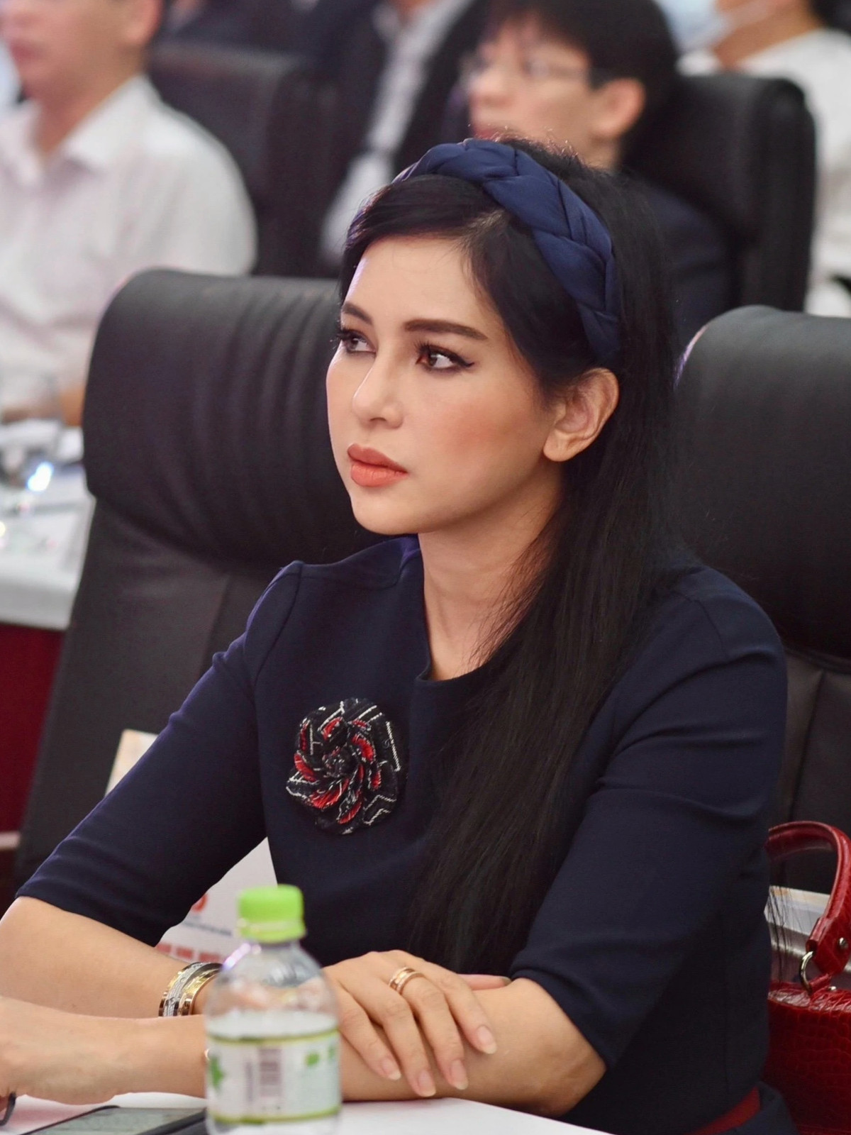 Bên cạnh đó, bà Thủy Tiên cũng nhận nhiều danh hiệu cao quý khác như: Huân chương lao động hạng Ba, Giải thưởng doanh nhân châu Á 2017-2018, Bông hồng vàng - nữ doanh nhân tiêu biểu hai kì liên tục 2013-2016, giải thưởng Đại sứ thương mại toàn cầu do thị trưởng thành phố Angeles - Mỹ trao tặng…