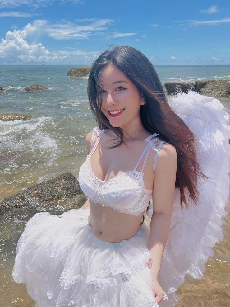 Võ Ngọc Trân thức dậy từ 4 giờ sáng, khi mà mọi người vẫn còn ngủ. Buổi sáng là thời gian lý tưởng để tập thể dục cho rất nhiều bộ môn khác từ yoga, chạy bộ, bơi lội...