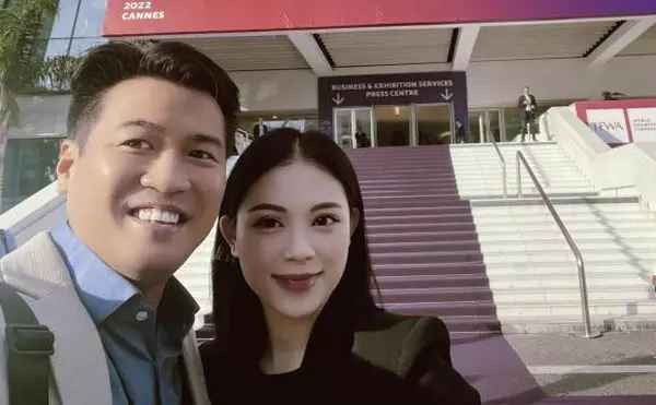 "Chuỗi hoạt động bổ ích 1 tuần tại Cannes. Rất nhiều thương hiệu lớn và nổi tiếng từ khắp Châu Âu quy về một điểm. Rất nhiều sản phẩm hay ho và thú vị mở ra những ý tưởng thú vị không kém", cô nàng chia sẻ.