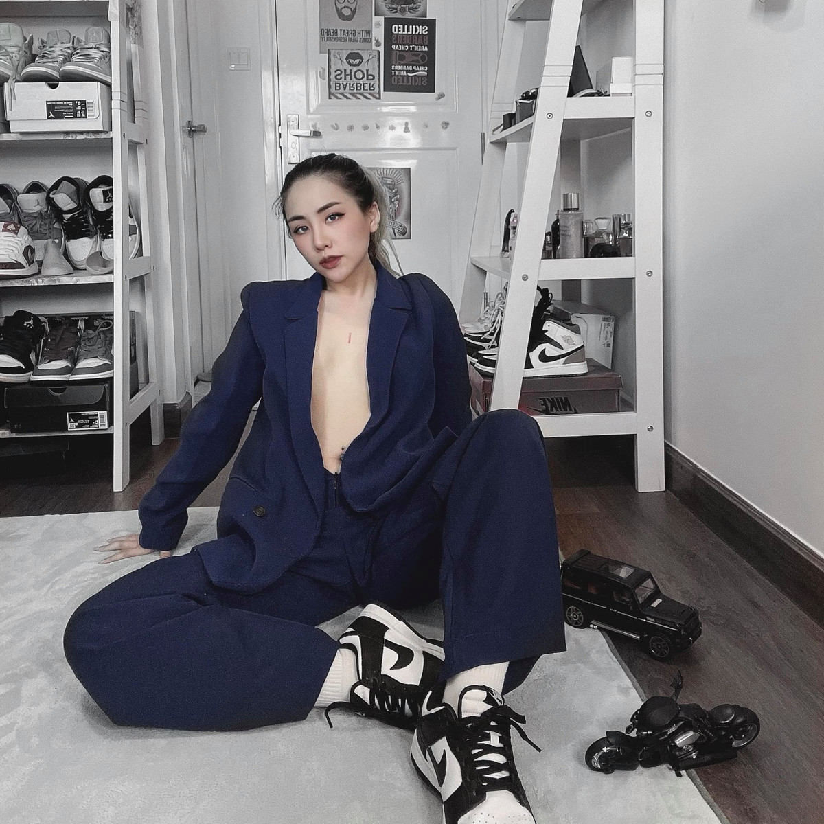 Tuy nhiên, cũng có những lúc cái sự khoe này trở nên hơi quá đà và gây ra tranh cãi, đơn cử như trong bài đăng mới nhất của bạn gái cũ Đạt G.