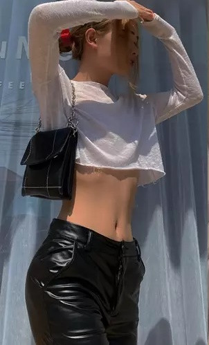 Lời giải thích của Gia Bảo khiến cư dân mạng càng thêm phẫn nộ. Nhưng cô gái chuyển giới tỏ ra không bận tâm.