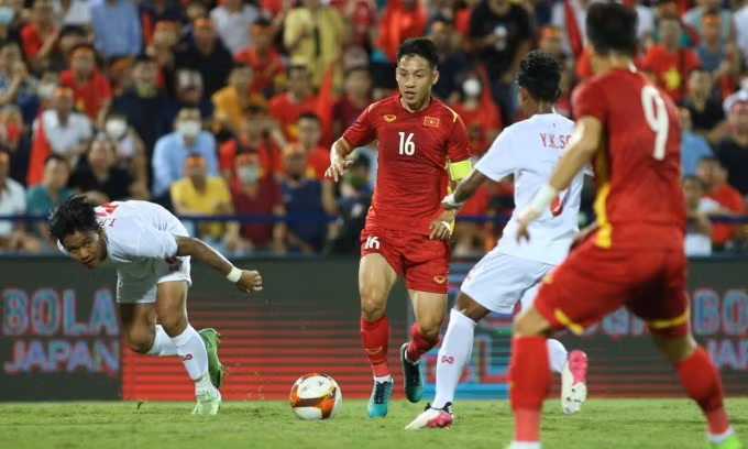 Thang nhe Myanmar, U23 Viet Nam vung ngoi dau bang SEA Games 31-Hinh-2