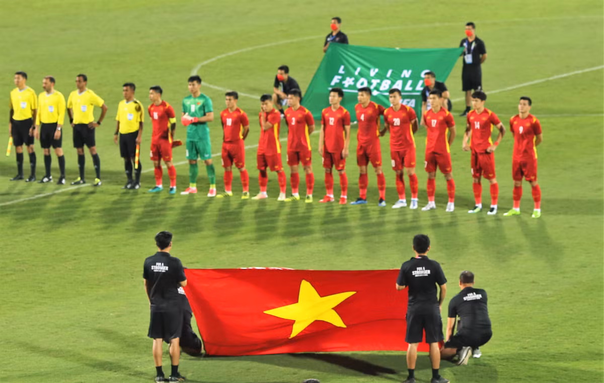 Thang nhe Myanmar, U23 Viet Nam vung ngoi dau bang SEA Games 31-Hinh-11