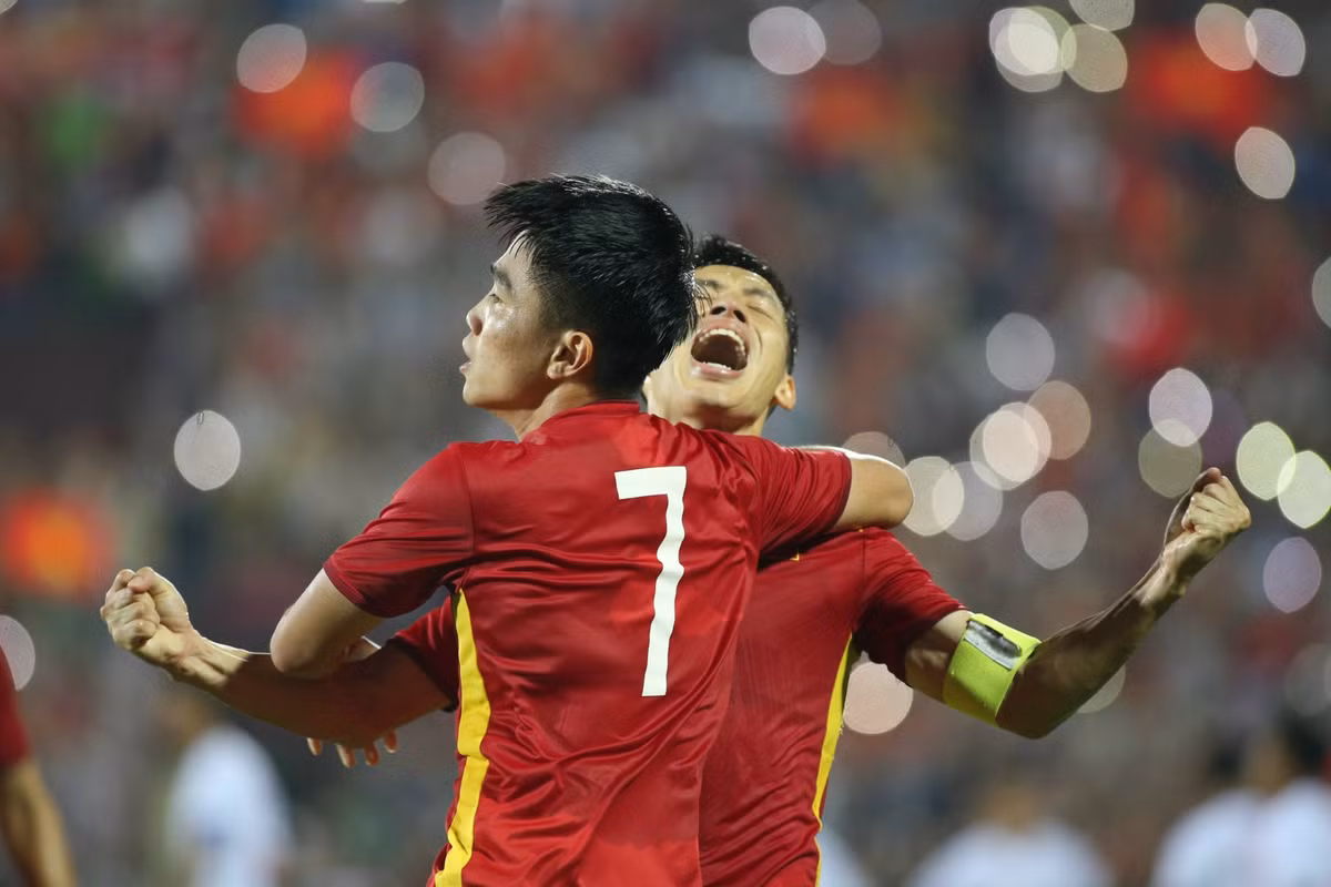 Thang nhe Myanmar, U23 Viet Nam vung ngoi dau bang SEA Games 31-Hinh-5