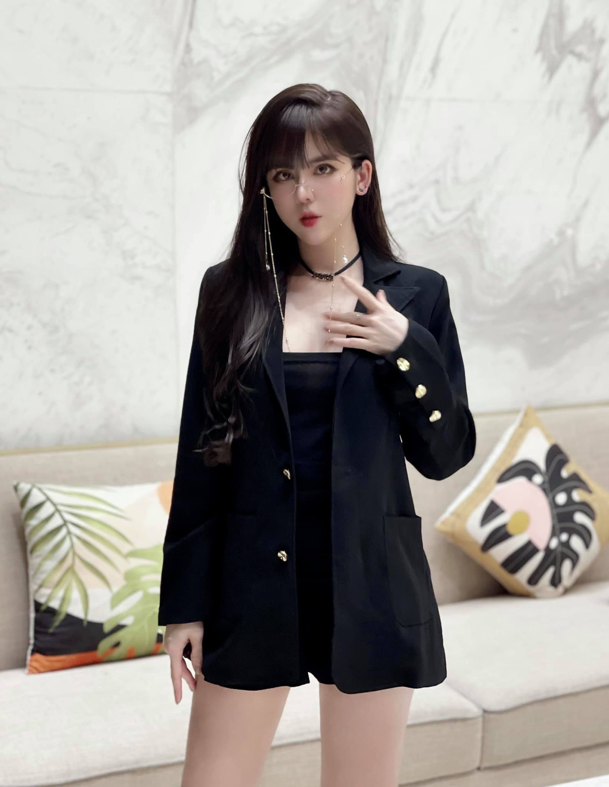 Nhan sắc hiện tại của cựu hot girl trường báo khiến ai nấy cũng trầm trồ.