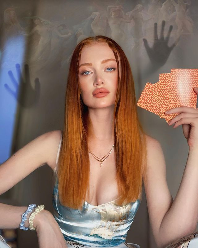 Mỗi bức ảnh mà Angelina Michelle đăng tải trên trang cá nhân đều thu hút hàng trăm nghìn lượt thích và tương tác vô cùng sôi nổi. Điều này chứng tỏ "nữ thần tóc đỏ đẹp nhất hành tinh" nổi tiếng cỡ nào.