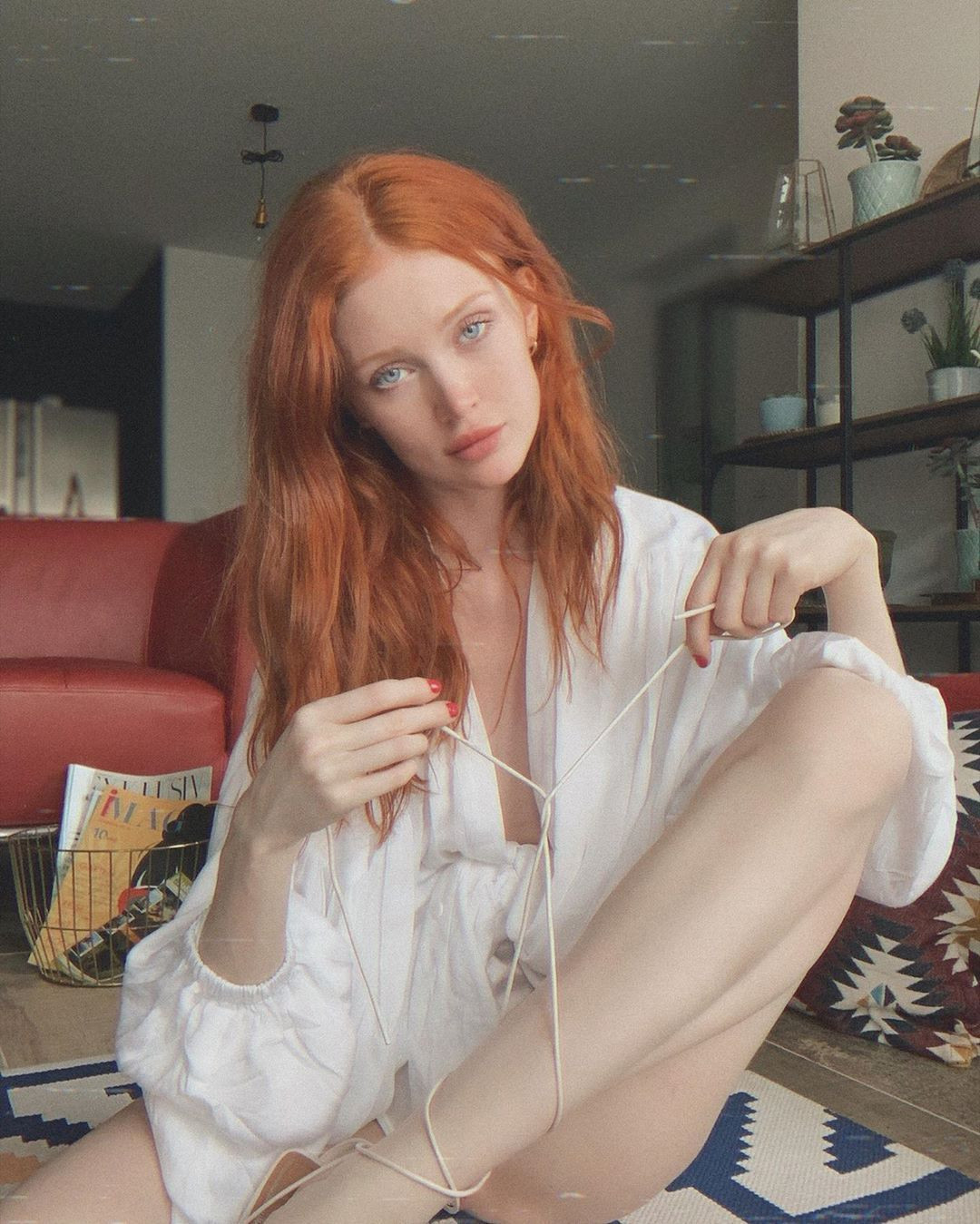 Không có quá nhiều thông tin về Angelina Michelle, chỉ biết người đẹp cao 1m80 với số đo ba vòng lần lượt là 84-60-89 cm.