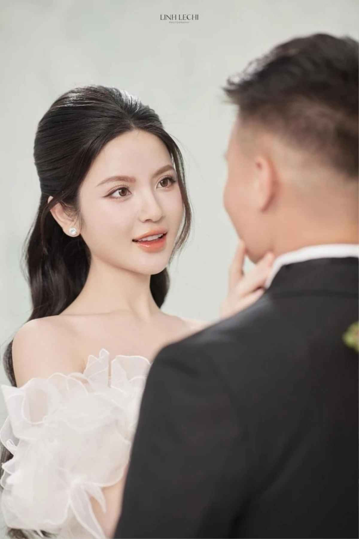 Chu Thanh Huyền sau đó đã quyết định "tái thẩm mỹ" đôi môi.