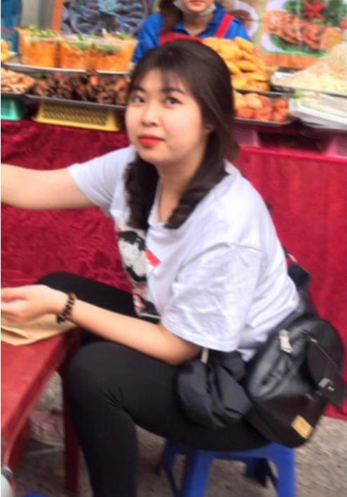 Trong đêm hội đó, ai cũng sẽ chọn lựa cho mình những bộ váy áo đẹp nhất, lấp lánh nhất để được tỏa sáng. Bản thân mình khi đứng nhìn các bạn xúng xính đi mua chọn váy áo mới, mà mình thì không mua được gì vì thân hình quá khổ nên thấy khá buồn." Trà My chia sẻ thêm.