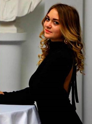 Cô giáo đến từ Moscow cho hay: "Kể cả khi học sinh đã xem các nội dung tôi đăng tải, mối quan hệ cô trò giữa chúng tôi không hề bị ảnh hưởng".