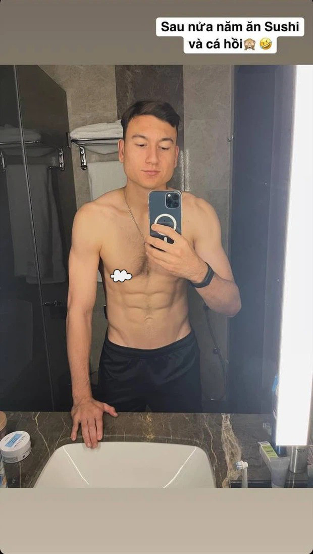 Coi ao khoe mui, dan nam than doi tuyen VIet Nam gay sot