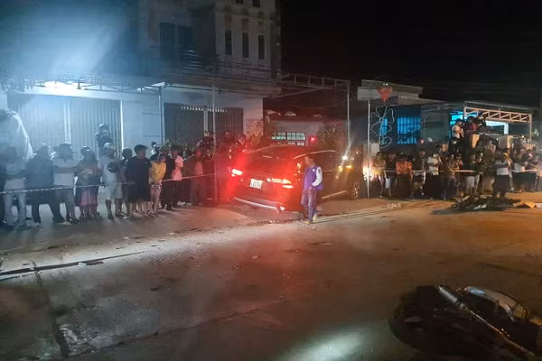 Tai nan kinh hoang 7 nguoi thuong vong o Quang Nam: Tai xe say ruou?