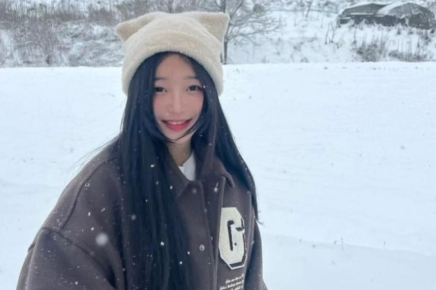 Tzuyang (tên thật là Park Jeong Hyeon, sinh năm 1996) là một trong những mukbanger nổi tiếng nhất Hàn Quốc. Cô được biết đến nhờ các clip ăn thùng uống vại. Bên cạnh đó, nữ Youtuber này còn có vẻ ngoài dễ thương, lối tương tác gần gũi với khán giả.