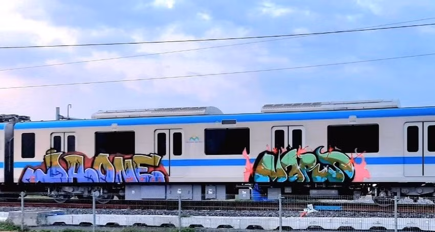 Do công tác thi công các hạng mục của Depot vẫn đang được triển khai, nên vị trí neo đậu của các đoàn tàu được bố trí ở các vị trí thuận lợi, tránh ảnh hưởng đến công tác thi công lắp đặt.