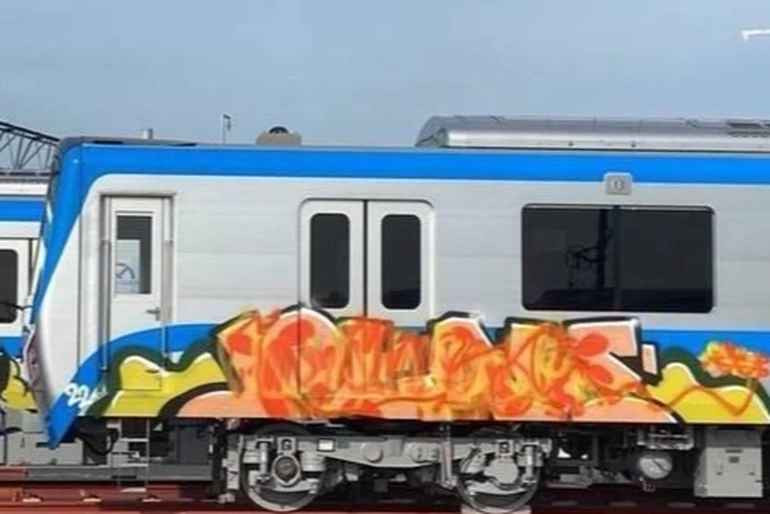 Trong khu vực Depot hiện nay có ba nhà thầu chính đang thực hiện công tác thi công, lắp đặt thiết bị, đồng thời chịu trách nhiệm công tác bảo đảm an ninh, an toàn vệ sinh lao động trong khu vực mình quản lý.