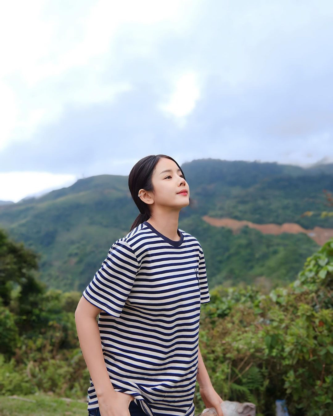 Nữ DJ Mie (tên thật Trương Tiểu My, SN 1995, quê Đà Nẵng) là một cái tên đã quá quen thuộc trong làng DJ Việt, dòng nhạc cô theo đuổi và thành công là EDM.