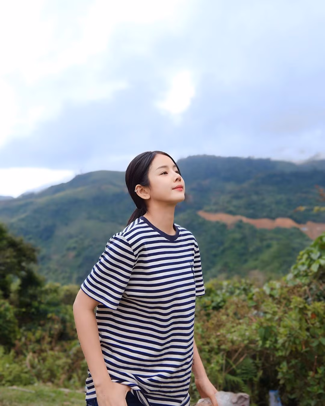 Nữ DJ Mie (tên thật Trương Tiểu My, SN 1995, quê Đà Nẵng) là một cái tên đã quá quen thuộc trong làng DJ Việt, dòng nhạc cô theo đuổi và thành công là EDM.