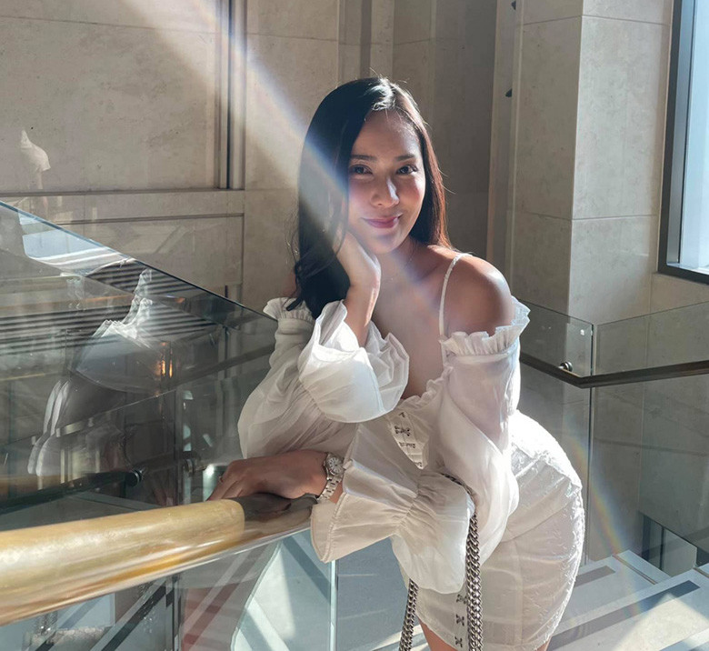 Sujitra Tabtong được mệnh danh là "Nữ thần làng bóng đá Thái Lan".