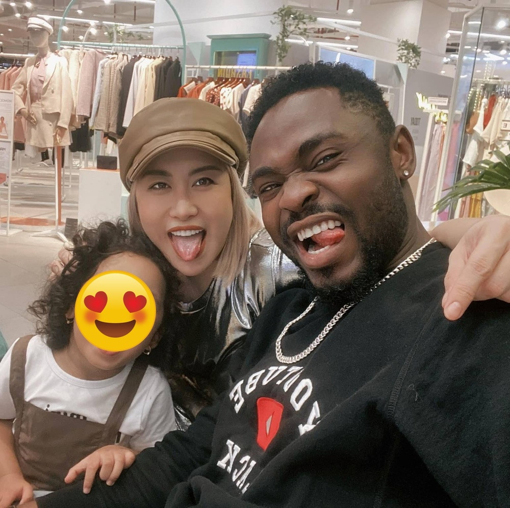 Sau 3 tuần trò chuyện, tiếp xúc, cả hai thực sự có tình cảm với nhau. Sau này, anh Jay cũng thừa nhận với chị Phương rằng: "Em là cô gái đầu tiên anh yêu mà như chơi cảm giác mạnh”.