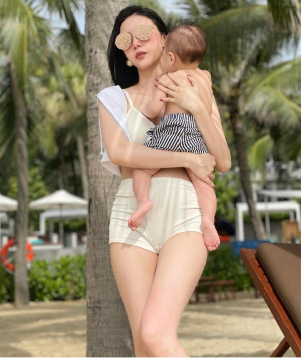 Vũ Ngọc Châm vẫn được biết đến là một người đẹp nức tiếng trong ngành hàng không.