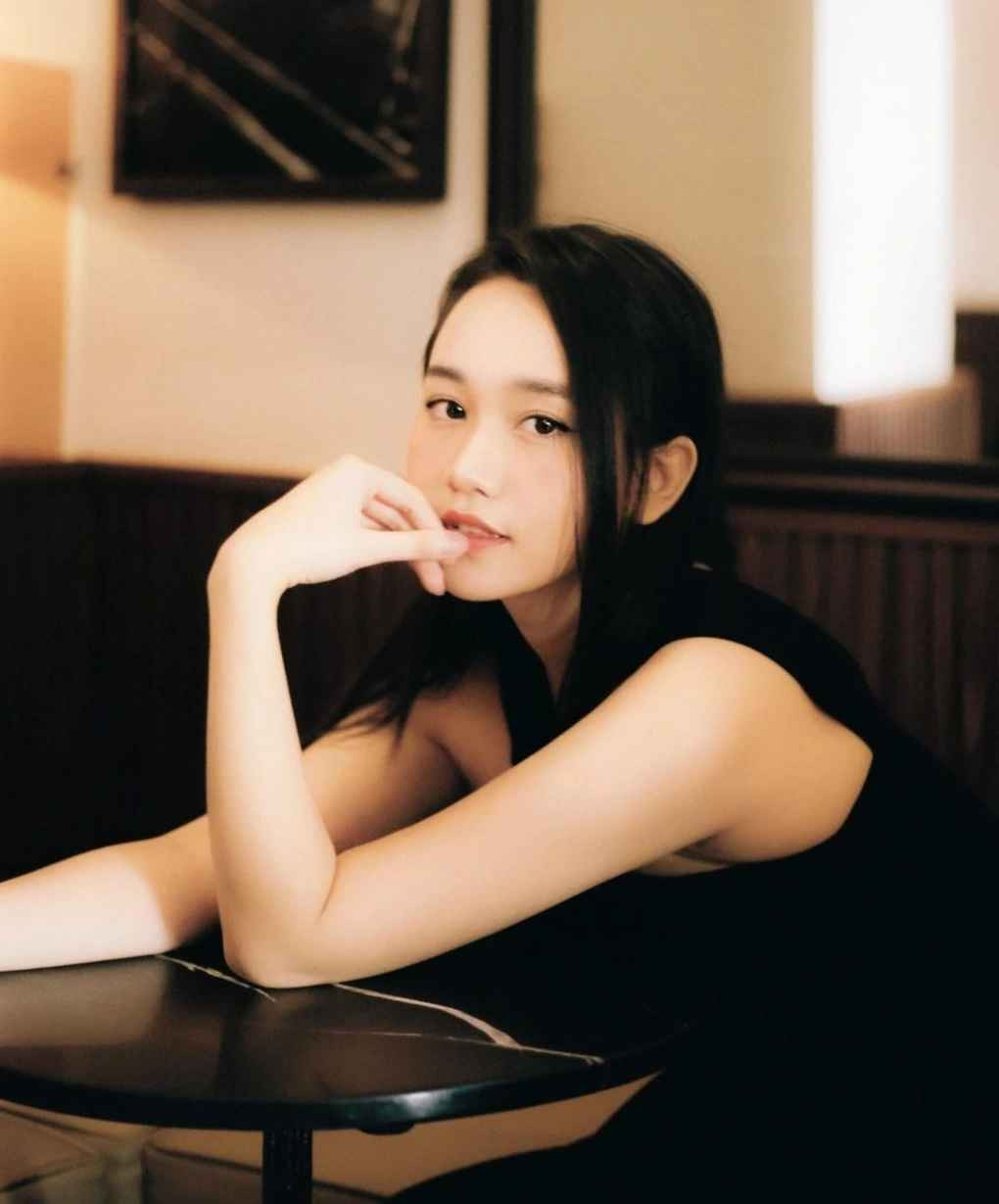 Năm 2021, Trúc Anh vướng lùm xùm với một nhà sản xuất, khiến danh tiếng của cô bị ảnh hưởng không nhỏ.