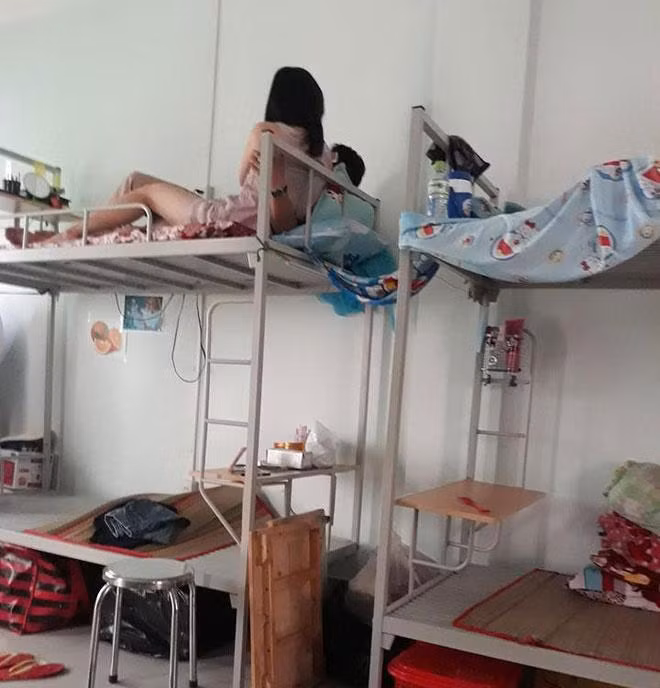Trước đó, dân mạng cũng từng nóng mắt trước những màn vô duyên tương tự, đặc biệt là trong các phòng trọ của sinh viên.