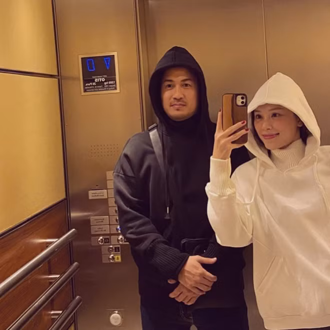 Thiếu gia Phillip Nguyễn - em chồng của Tăng Thanh Hà - và bạn gái hot girl Linh Rin dành thời gian nghỉ cuối năm để cùng nhau vi vu khắp trời Tây.