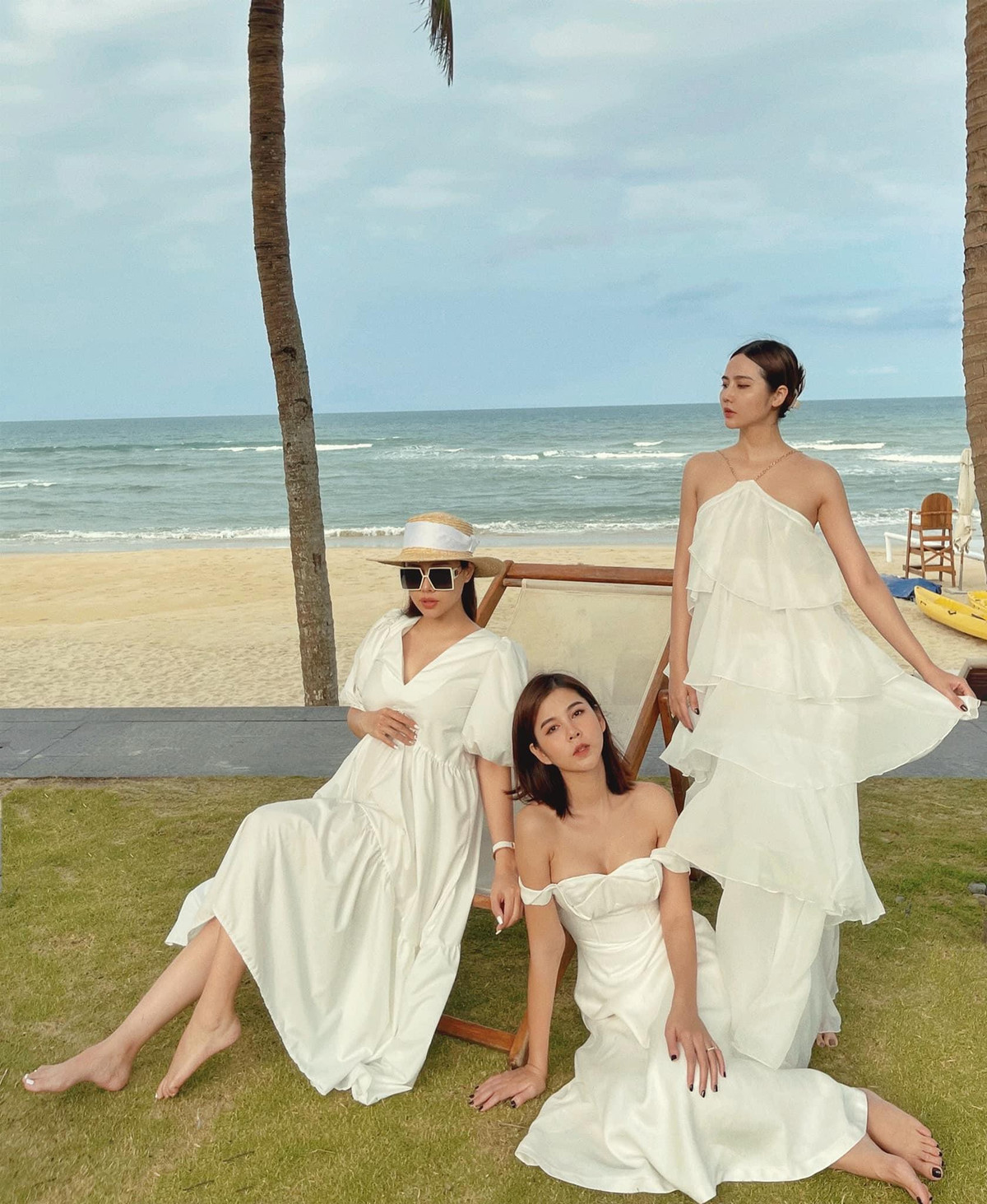 Trong những bức hình mới nhất, vợ thiếu gia Cocobay vẫn giữ được thần thái sang chảnh và vẻ quyến rũ ở những tháng cuối thai kì