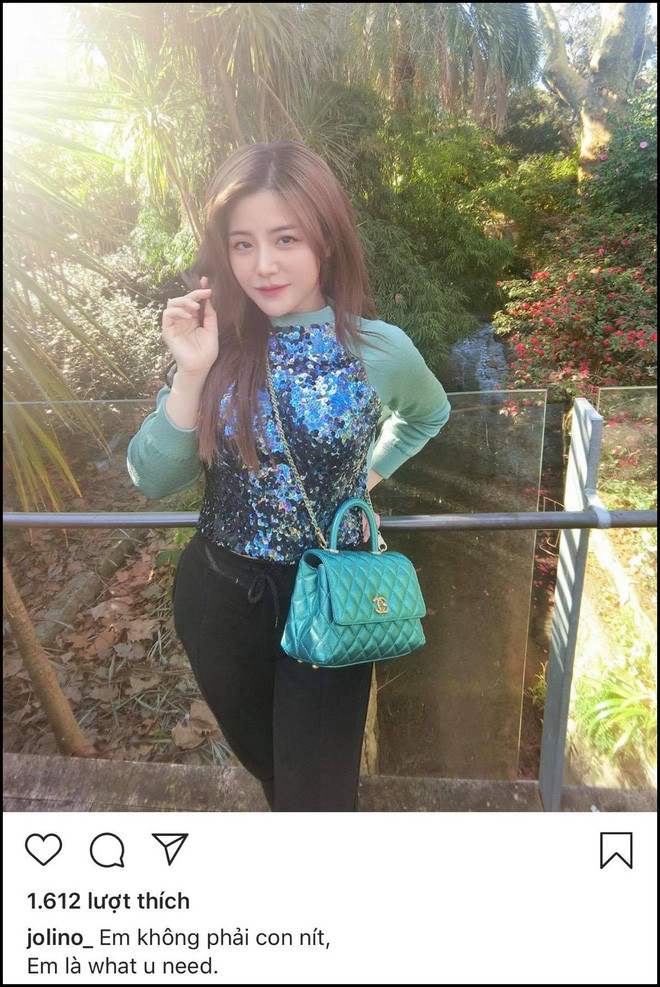 Được biết, Ông Thoại Liên sinh năm 1989 nhưng ở thời điểm hiện tại nàng tiểu thư vẫn đang sống cuộc sống độc thân vui vẻ.