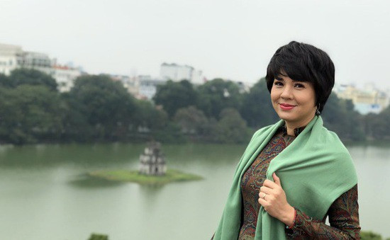 Sau đó khi VTV6 được thành lập, nhà báo Diễm Quỳnh đảm nhiệm chức Trưởng ban Thanh thiếu niên (VTV6).