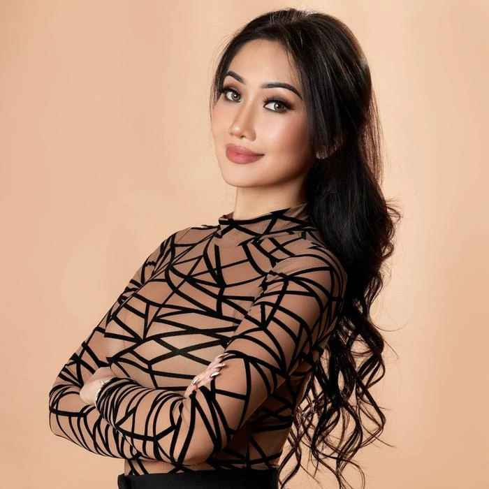 Sau đám cưới, cặp đôi vẫn luôn dành sự ngọt ngào cho nhau.