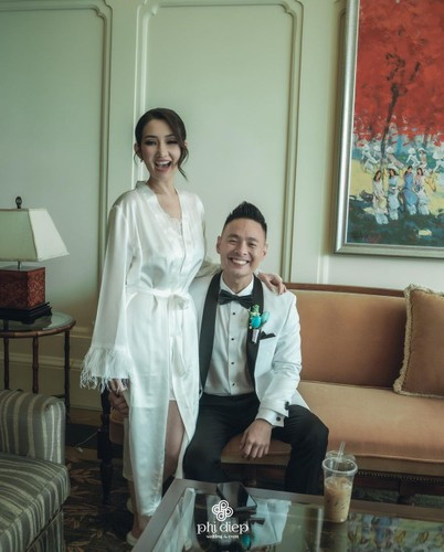 Dù bận bịu với công việc nhưng Linnie Phan vẫn luôn dành thời gian quan tâm đến chồng.