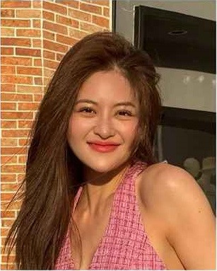 Ngoài câu chuyện diễn xuất, nhan sắc của Thuỳ Anh cũng là chủ đề được khán giả quan tâm. Bởi lẽ so với thời điểm đóng Bộ Tứ 10A8, mỹ nhân 29 tuổi được cho là đã có những thay đổi như khuôn mặt gọn gàng hơn, mắt 2 mí rõ nét.