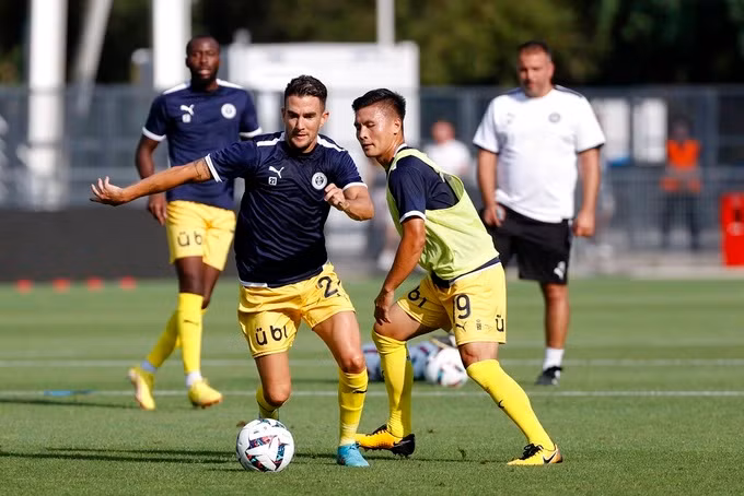 Phong do Quang Hai co di xuong sau 1 nam du bi tai Pau FC?