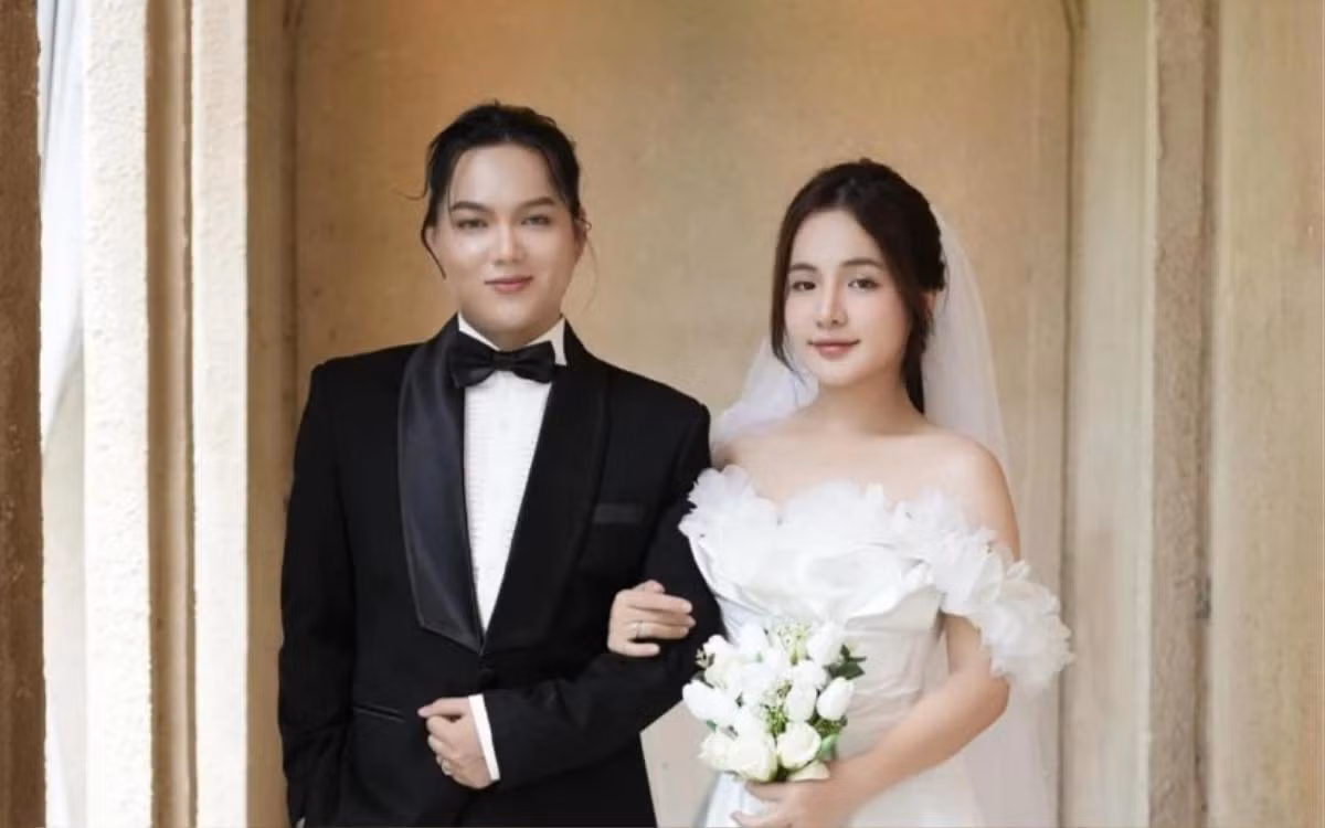 Mới đây, cô gái tên Khánh Vân - cô gái tổ chức đám cưới giả với Tiktoker Phạm Thoại đã chia sẻ về những sự việc đã qua.