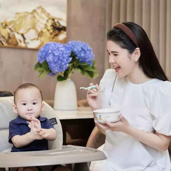 Thông minh, tài năng ở độ tuổi U30, MC Thu Hoài luôn cố gắng hoàn thành những mục tiêu đề ra trong cuộc sống. Tuy nhiên, nữ MC cũng biết đâu là hạnh phúc bền vững. Ngoài sự nghiệp, đến tuổi cô cũng nghĩ đến chuyện lập gia đình.