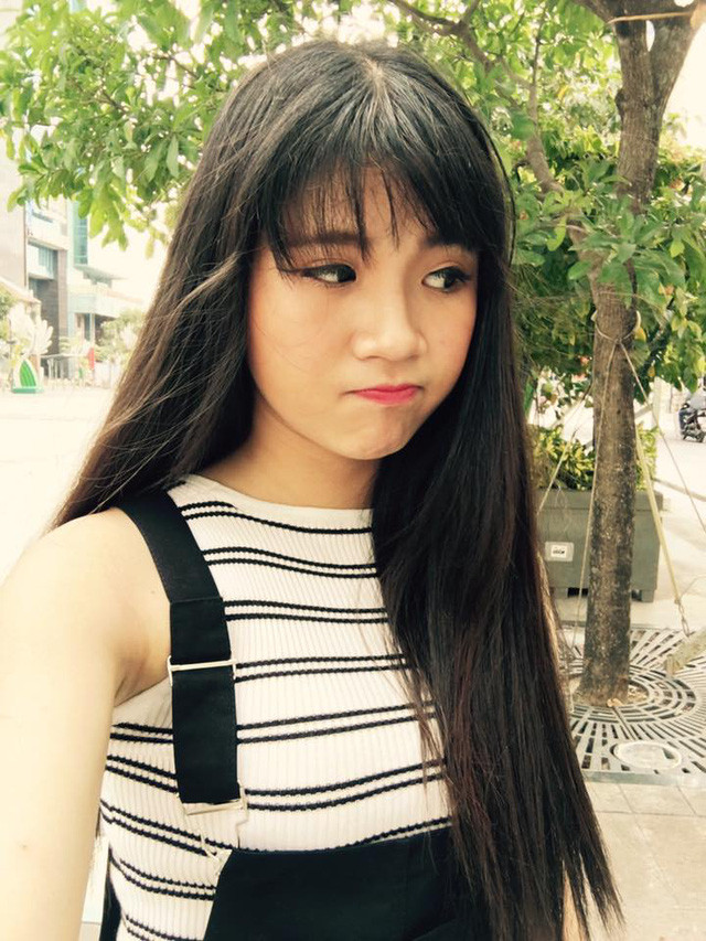 Lan Thy cũng cho biết thêm, điều hạnh phúc nhất với cô trong quãng thời gian khó khăn là luôn nhận được sự quan tâm của có gia đình, thầy cô và những người bạn.