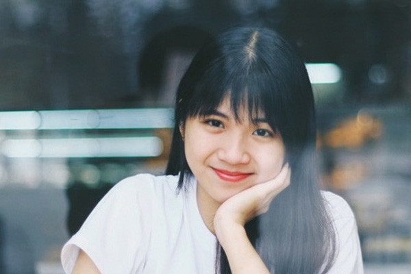 Lan Thy tâm sự: "Nhiều người hỏi tôi có muốn quay lại thời gian ấy để những chỉ trích không xảy ra. Tôi trả lời họ rằng những gì xảy ra sẽ không quay lại được, thay vì ngồi ước, thì tại sao mình không bước tiếp. Hãy lấy những việc đó làm hành trang cho mình. Tôi không hối hận và hài lòng với sự lựa chọn của mình".