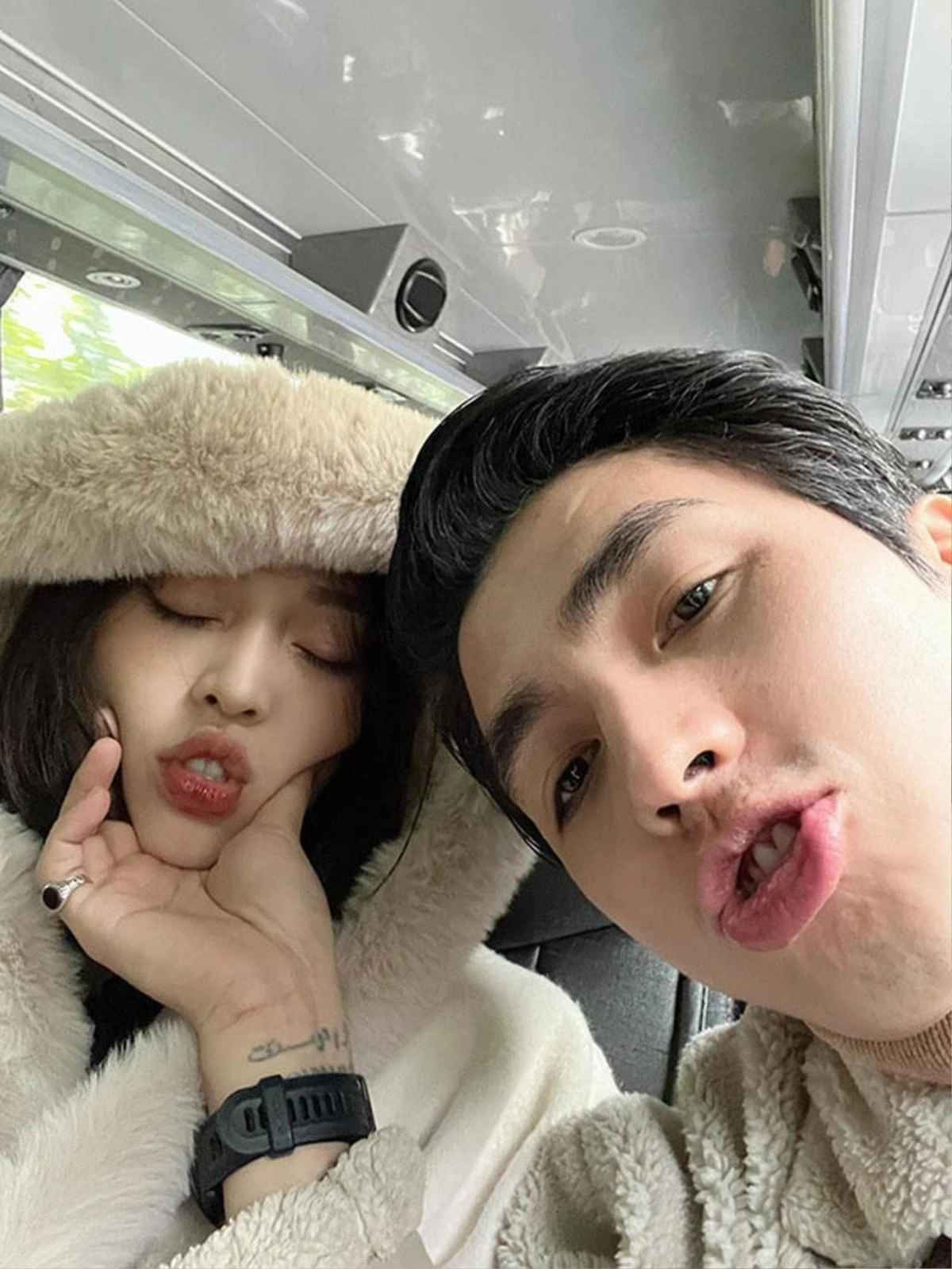 Xem bức ảnh "dìm hàng" vợ của Bình An, nhiều khán giả không nhịn được cười. Một số khác lo lắng cho sự an toàn của nam diễn viên khi công khai bức ảnh này.