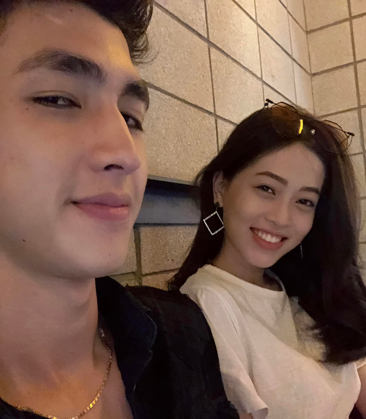 Nàng Á hậu cho biết thời gian tới, vợ chồng cô sẽ chuyển hẳn vào TP HCM để sinh sống và làm việc.