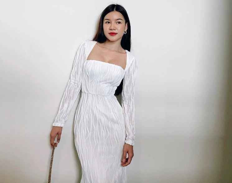 Trên trang cá nhân, ngoài những bài tập cho các học viên, Yến Xuân thường xuyên khoe những khoảnh khắc cực đẹp của bản thân.