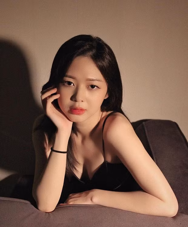 Là một trong những mỹ nhân sở hữu body thon gọn, Liz Kim Cương luôn biết tận dụng lợi thế cơ thể để gây chú ý mỗi lần xuất hiện.