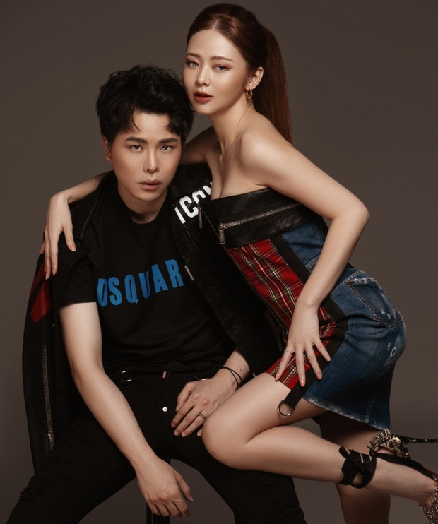 Khác với nhan sắc mạnh mẽ, cá tính bình thường, trong MV nữ ca sĩ Liz Kim Cương lại khoe vẻ ngoài nhẹ nhàng, nữ tính.