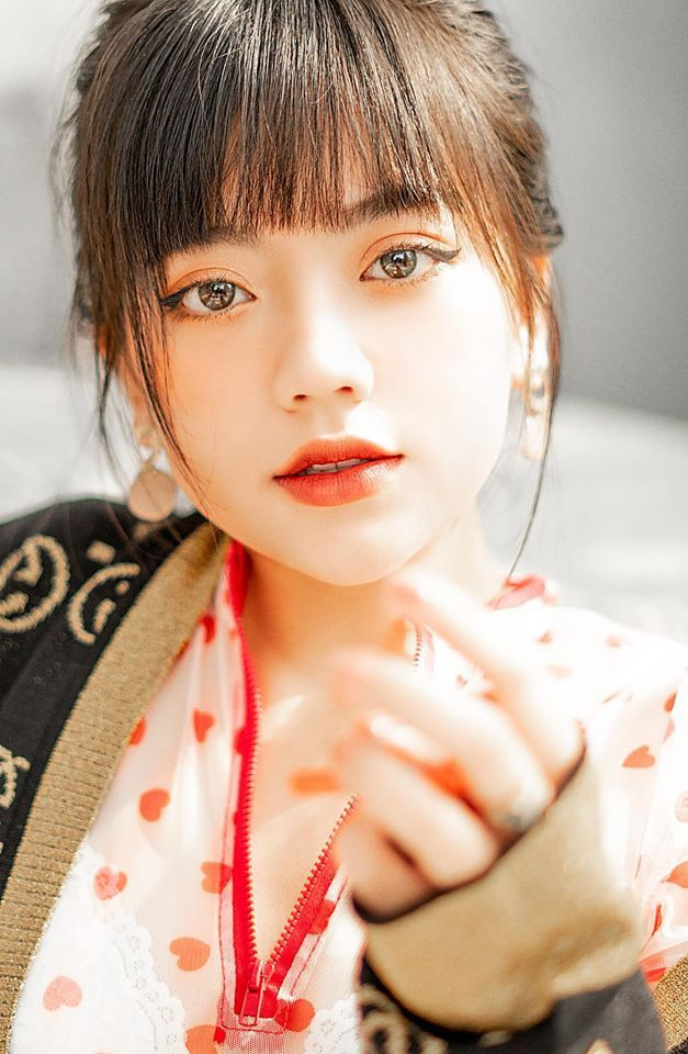 Bởi sự đa tài của mình, những livestream của Bảo Hân luôn thu hút sự chú ý của đông đảo cộng đồng mạng.