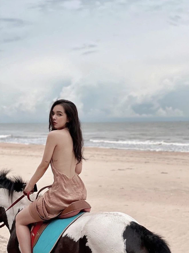 Mặc dù chỉ là mua trả góp, song với số tiền 50 triệu mỗi tháng cũng là con số mà Hồ Thiên Trang khiến nhiều người "choáng".